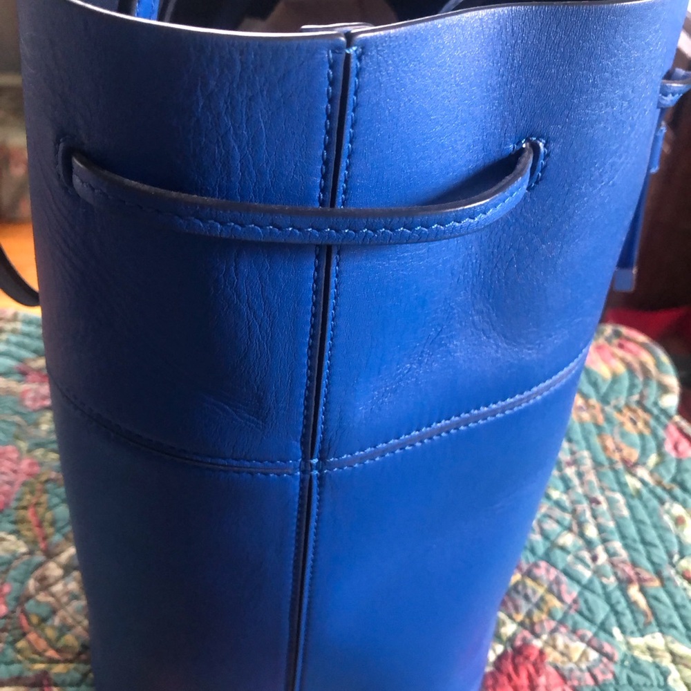 Tory Burch Blue Leather Tote Bag - Picture 2 of 7